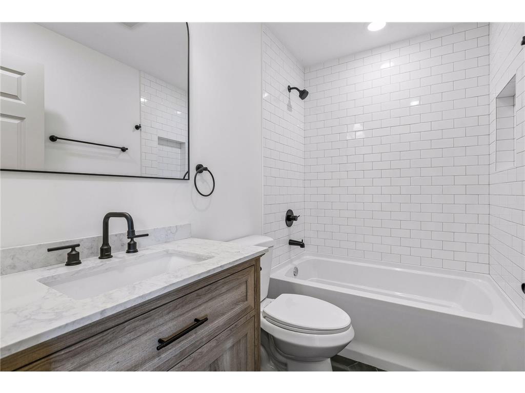 2414 Como Avenue SE Minneapolis MN 55414 7052436 image23