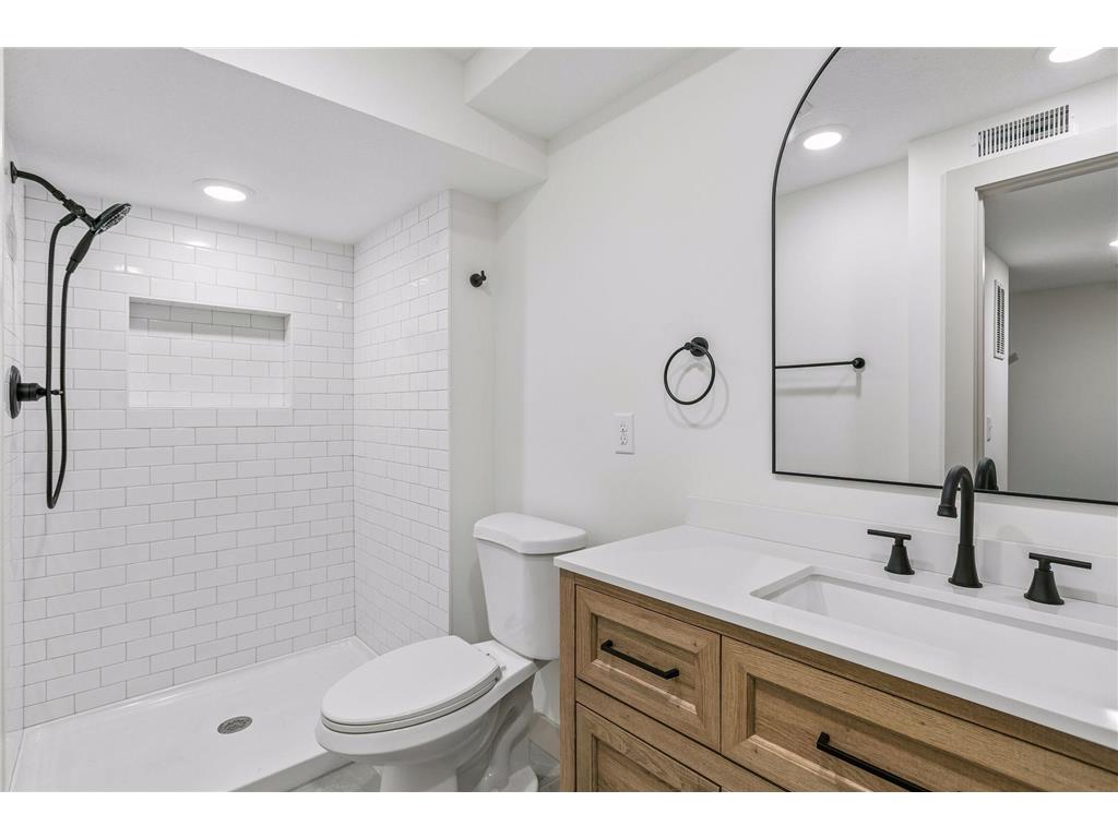 2414 Como Avenue SE Minneapolis MN 55414 7052436 image31