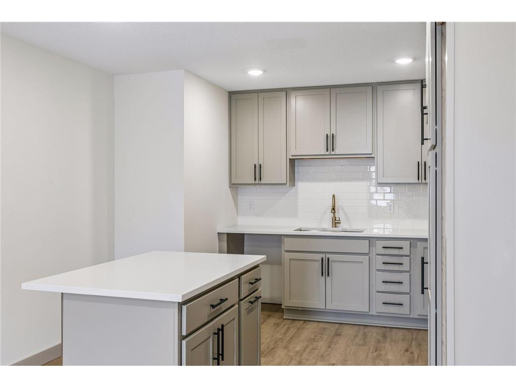 2414 Como Avenue SE Minneapolis MN 55414 7052436 image52