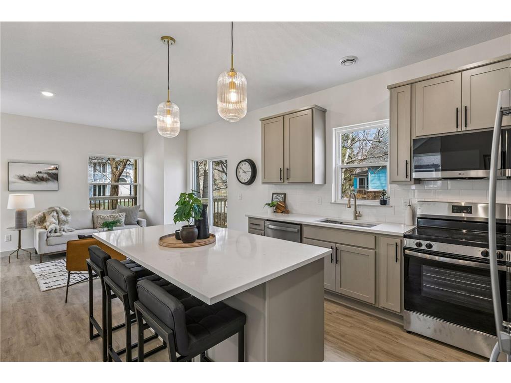 2414 Como Avenue SE Minneapolis MN 55414 7052436 image7