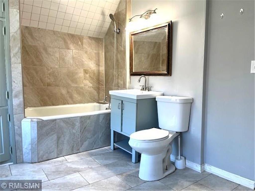 2414 N 4th Street Minneapolis MN 55411 7076207 image12