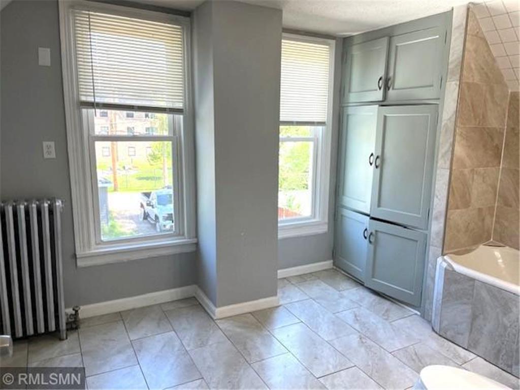 2414 N 4th Street Minneapolis MN 55411 7076207 image13