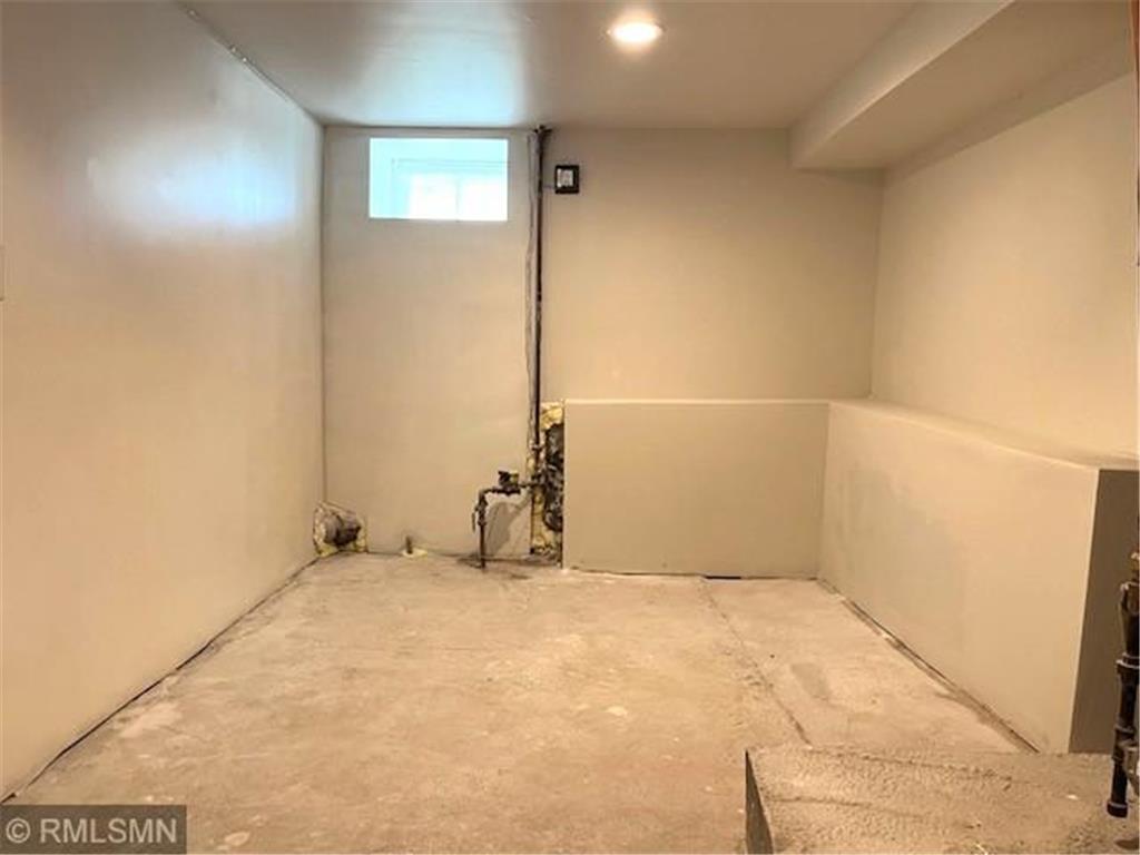 2414 N 4th Street Minneapolis MN 55411 7076207 image15