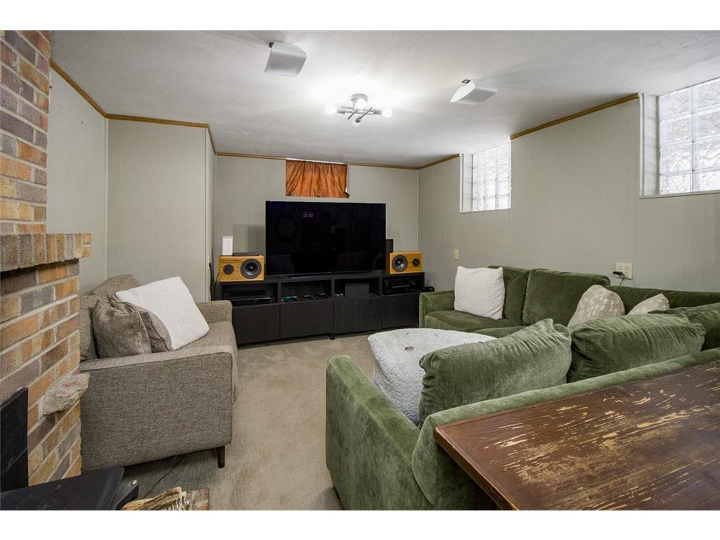 2414 W Old Shakopee Road Bloomington MN 55431 7009876 image22