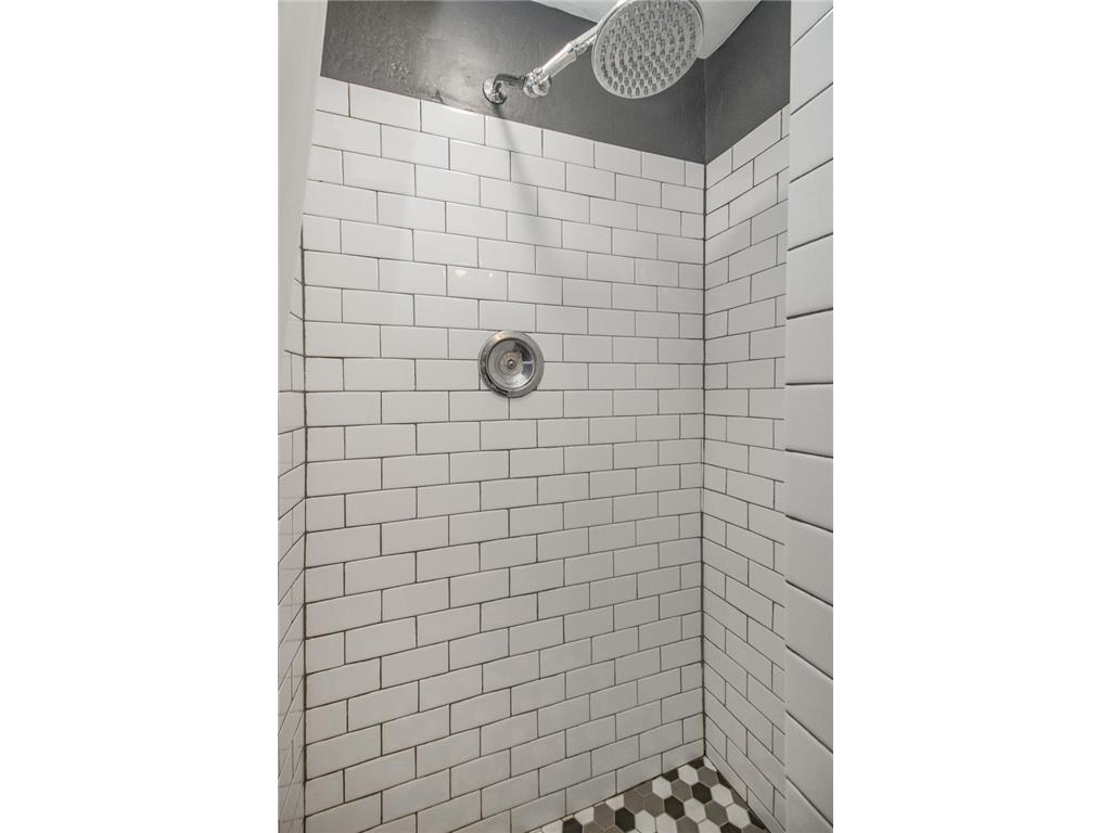 2414 W Old Shakopee Road Bloomington MN 55431 7009876 image24