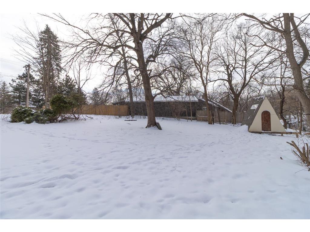 2414 W Old Shakopee Road Bloomington MN 55431 7009876 image34