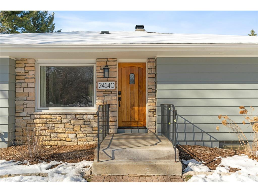 24140 Yellowstone Trail Shorewood MN 55331 6510437 image1