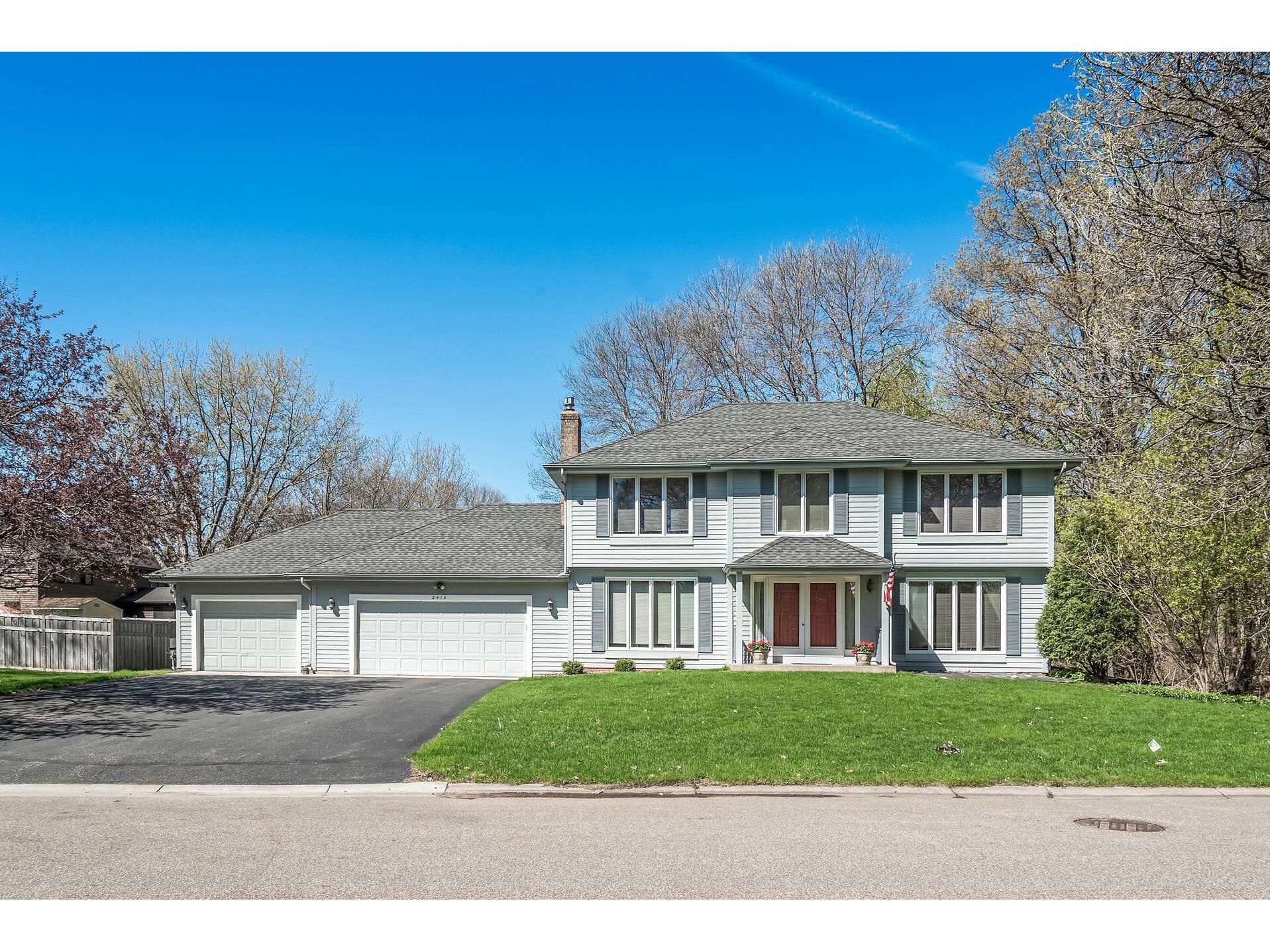 2415 Comstock Lane N, Plymouth, MN 55447 MLS 5746715 Edina Realty