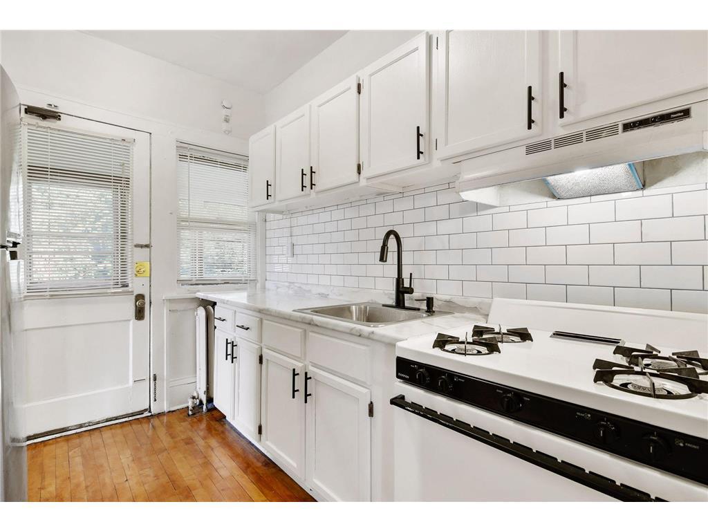 2415 Harriet Avenue #4 Minneapolis MN 55405 7094647 image7