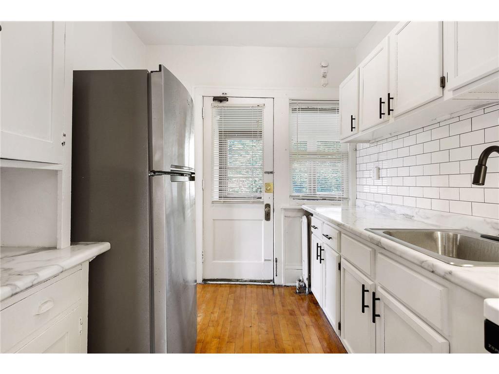 2415 Harriet Avenue #4 Minneapolis MN 55405 7094647 image8