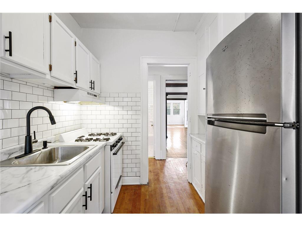 2415 Harriet Avenue #4 Minneapolis MN 55405 7094647 image9