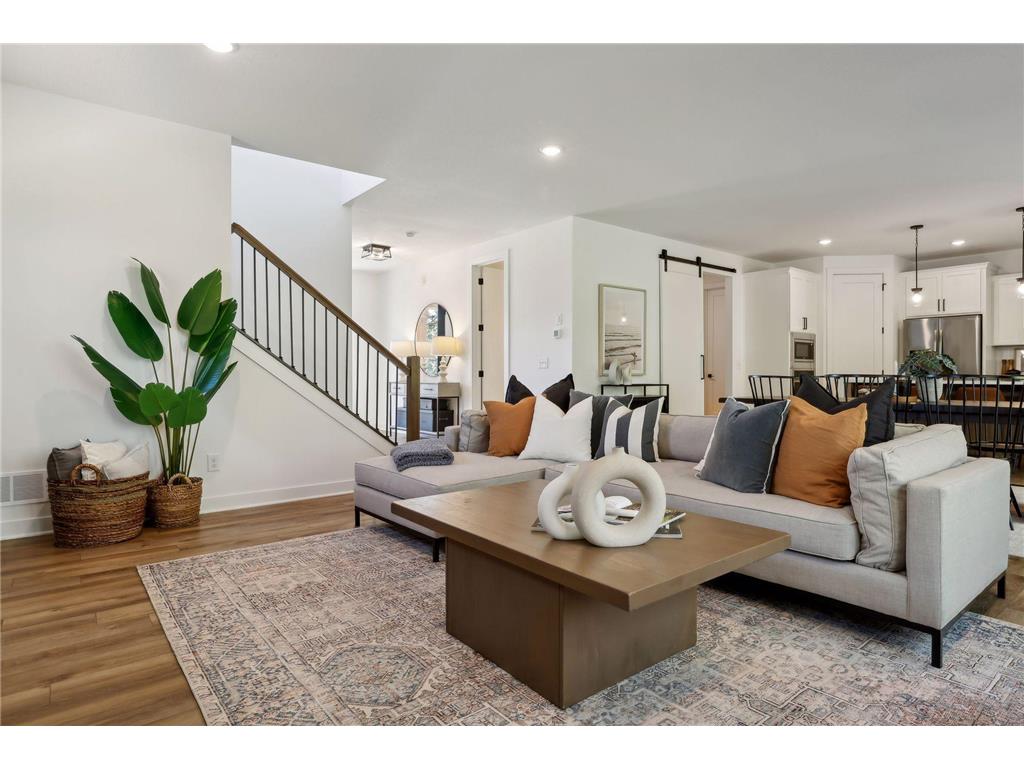 2415 Laurie Court W Roseville MN 55113 6790737 image1