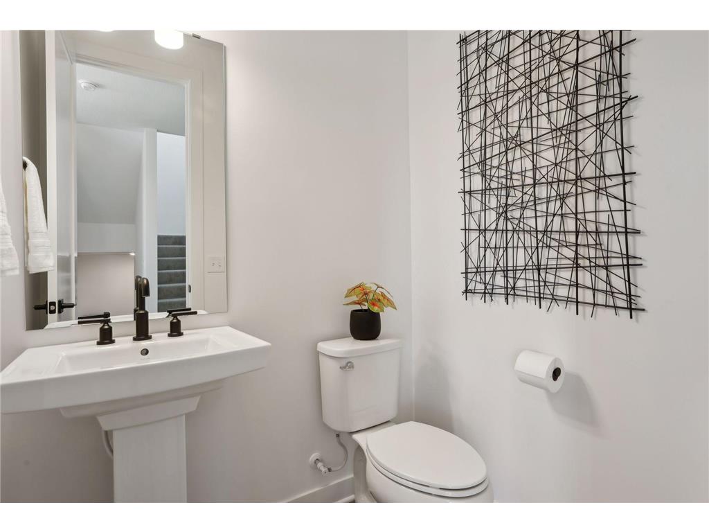 2415 Laurie Court W Roseville MN 55113 6790737 image26