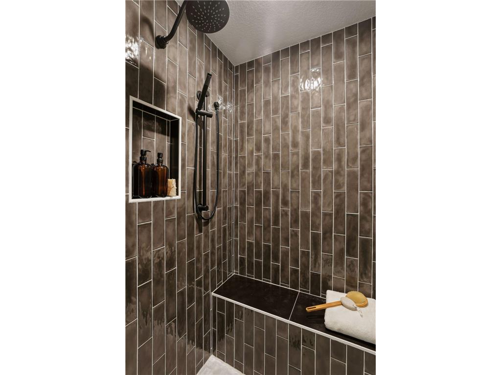 2415 Laurie Court W Roseville MN 55113 6790737 image32