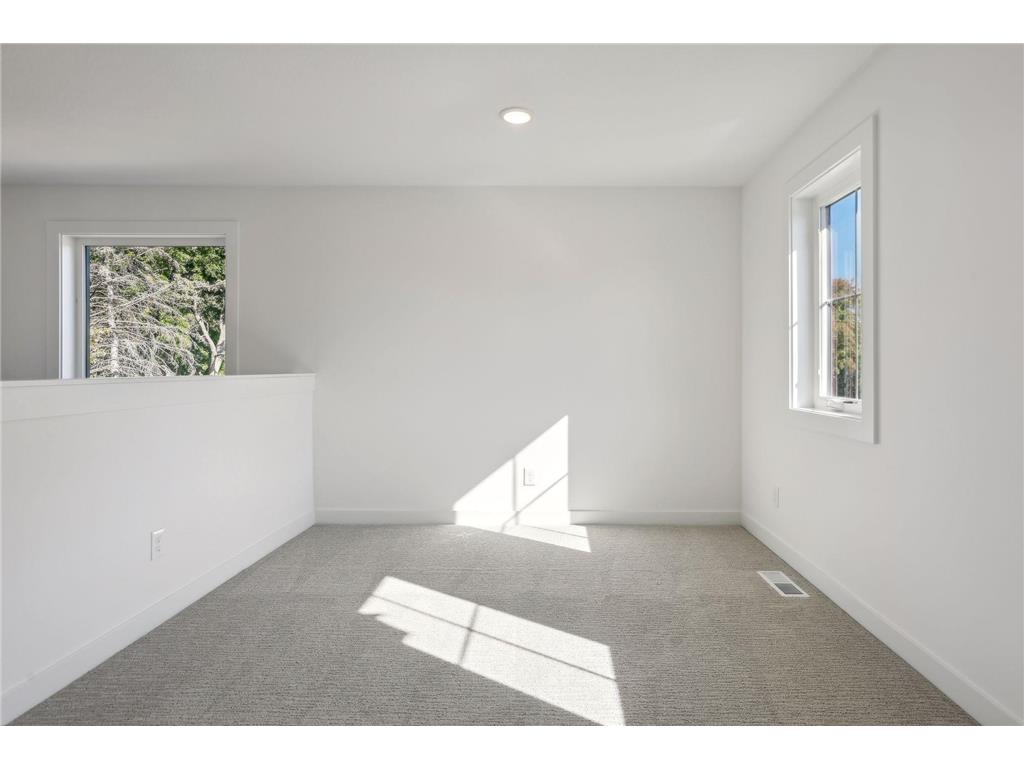 2415 Laurie Court W Roseville MN 55113 6790737 image37