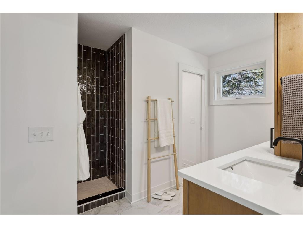 2415 Laurie Court W Roseville MN 55113 6790737 image38