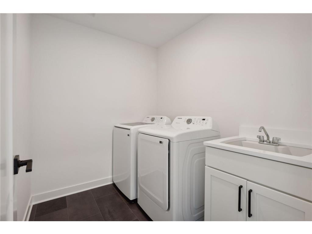 2415 Laurie Court W Roseville MN 55113 6790737 image39