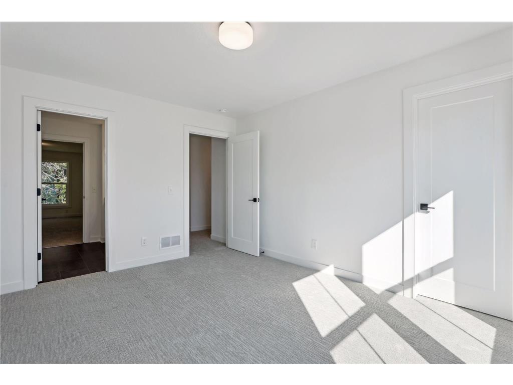 2415 Laurie Court W Roseville MN 55113 6790737 image40