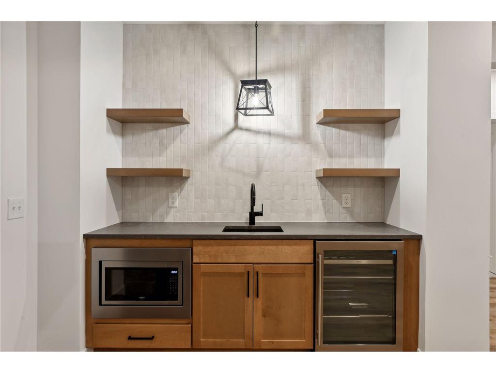 2415 Laurie Court W Roseville MN 55113 6790737 image50