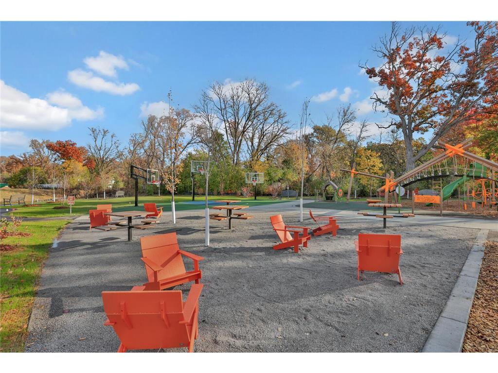 2415 Laurie Court W Roseville MN 55113 6790737 image66