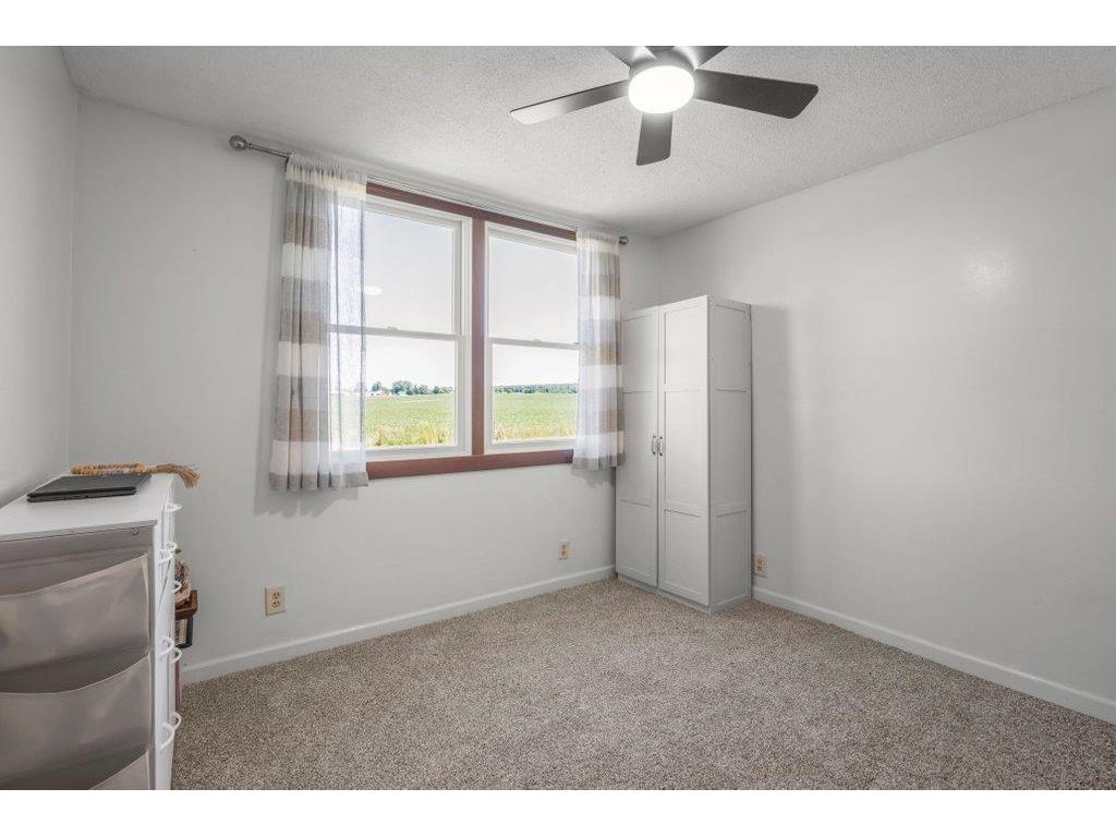 2416 20th Avenue East Farmington WI 54020 7107160 image17