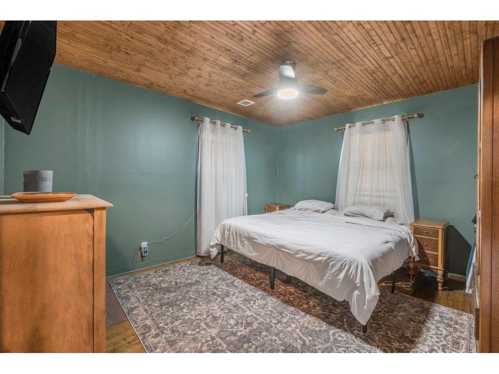 2416 20th Avenue East Farmington WI 54020 7107160 image18