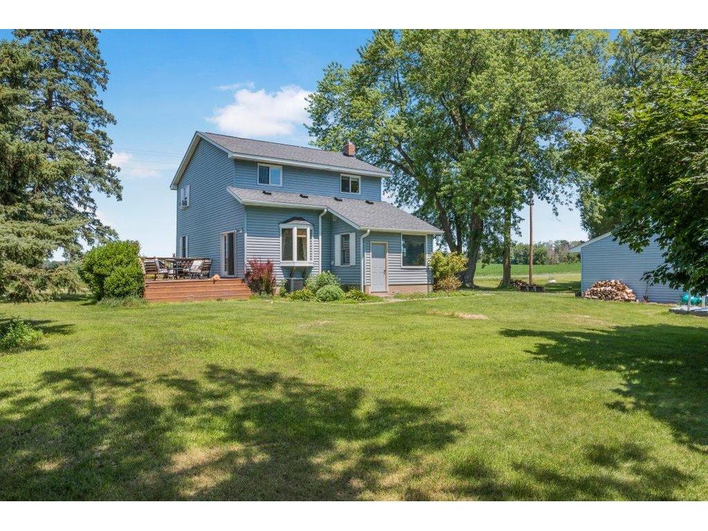 2416 20th Avenue East Farmington WI 54020 7107160 image2