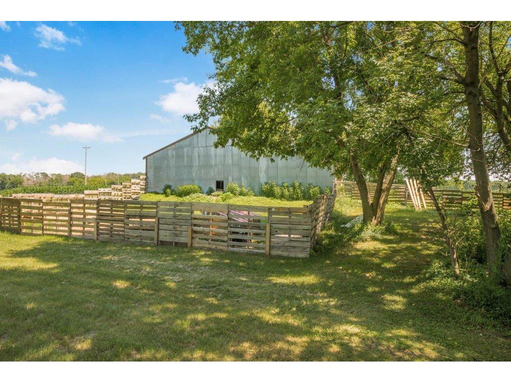 2416 20th Avenue East Farmington WI 54020 7107160 image30