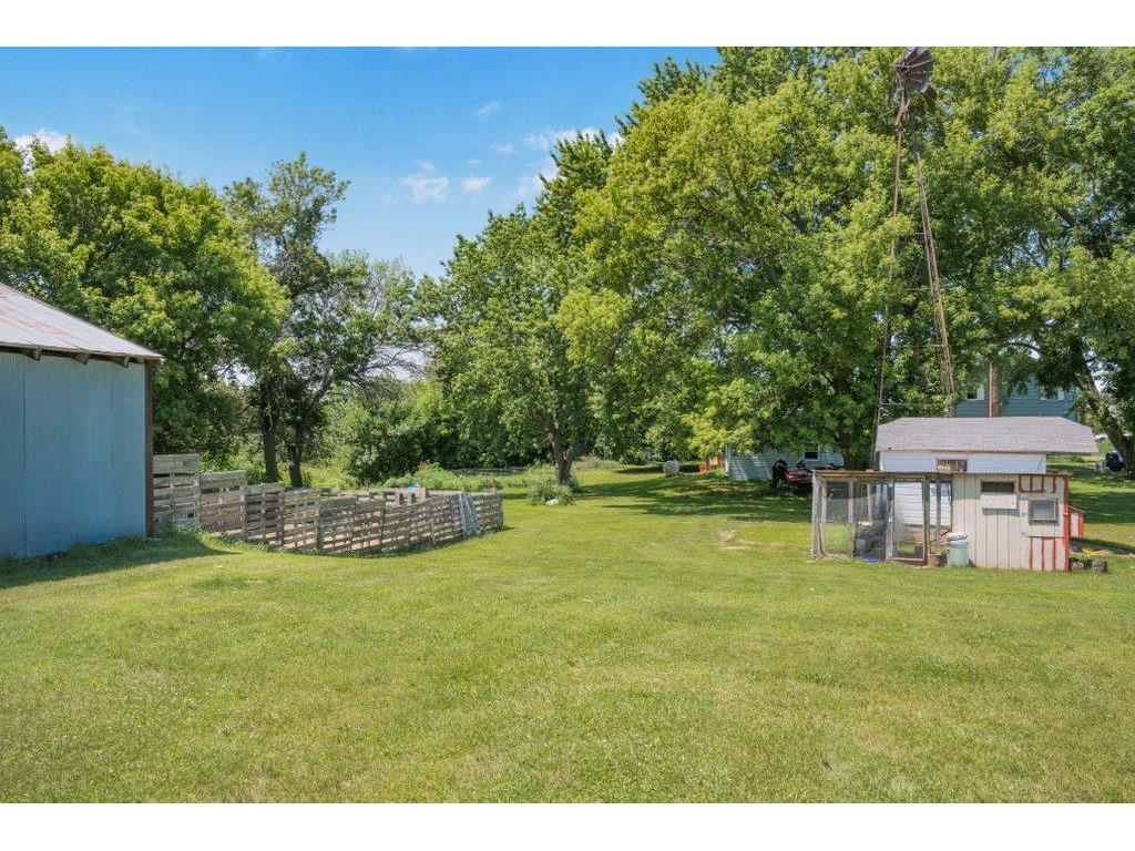 2416 20th Avenue East Farmington WI 54020 7107160 image31