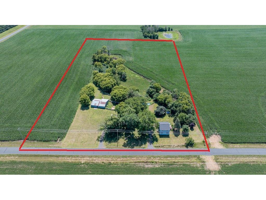 2416 20th Avenue East Farmington WI 54020 7107160 image33