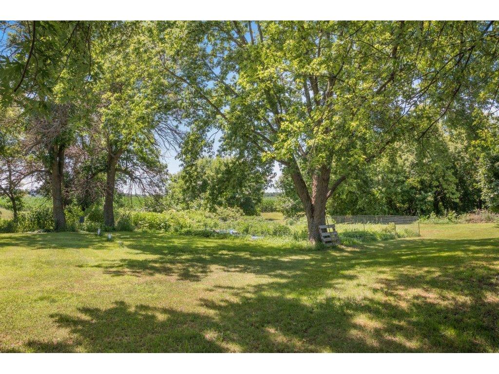 2416 20th Avenue East Farmington WI 54020 7107160 image37