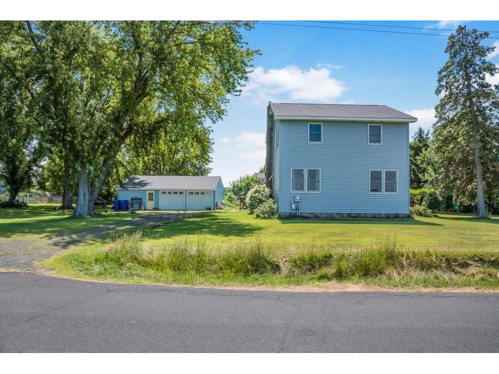2416 20th Avenue East Farmington WI 54020 7107160 image38