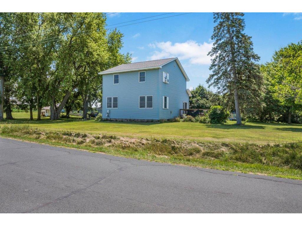 2416 20th Avenue East Farmington WI 54020 7107160 image39