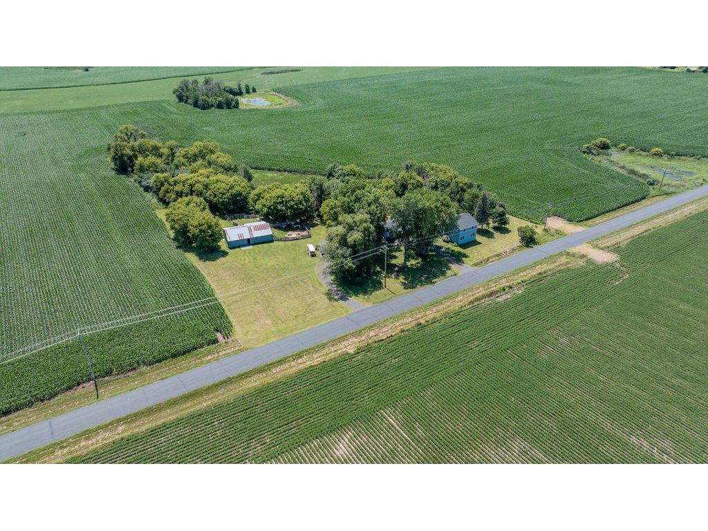 2416 20th Avenue East Farmington WI 54020 7107160 image4