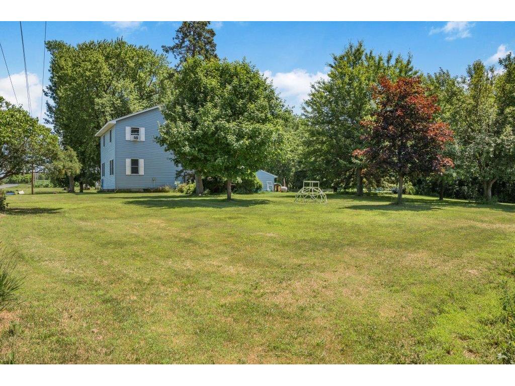2416 20th Avenue East Farmington WI 54020 7107160 image40