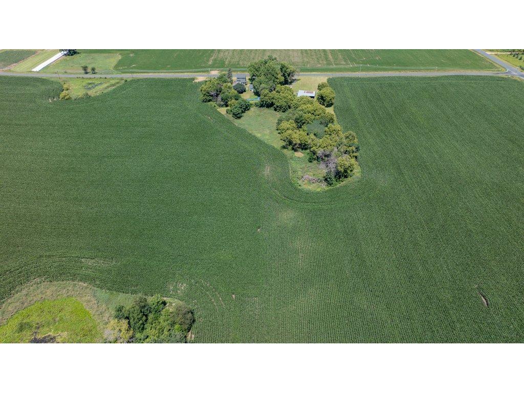 2416 20th Avenue East Farmington WI 54020 7107160 image41