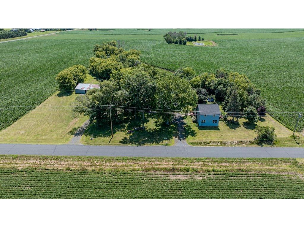 2416 20th Avenue East Farmington WI 54020 7107160 image44