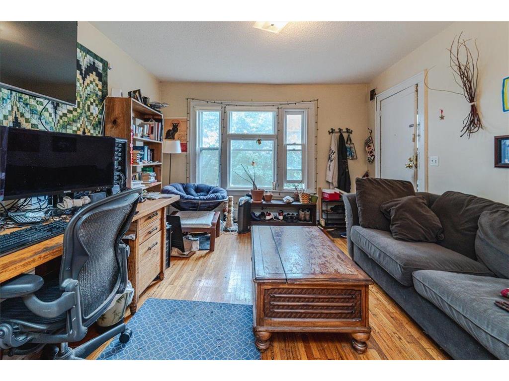 2416 4th Avenue S Minneapolis MN 55404 6780431 image11