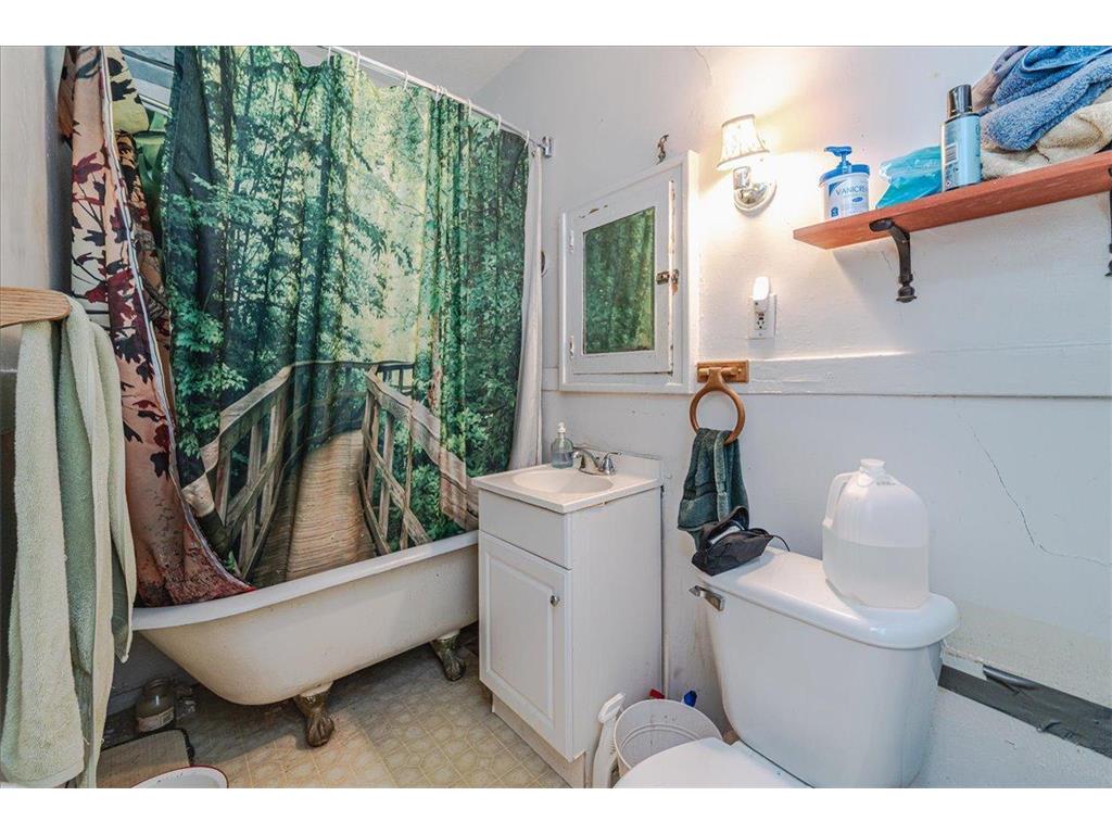 2416 4th Avenue S Minneapolis MN 55404 6780431 image16