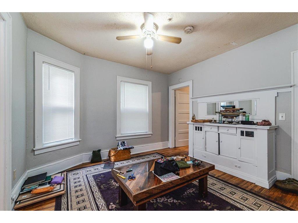 2416 4th Avenue S Minneapolis MN 55404 6780431 image22