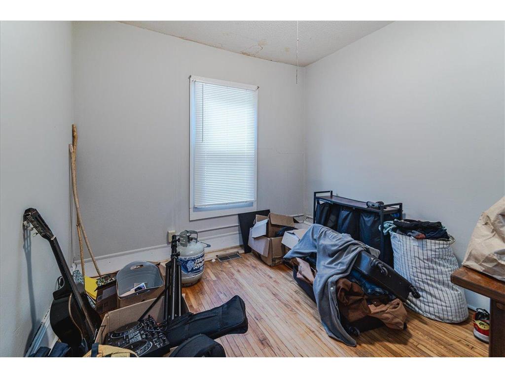 2416 4th Avenue S Minneapolis MN 55404 6780431 image26