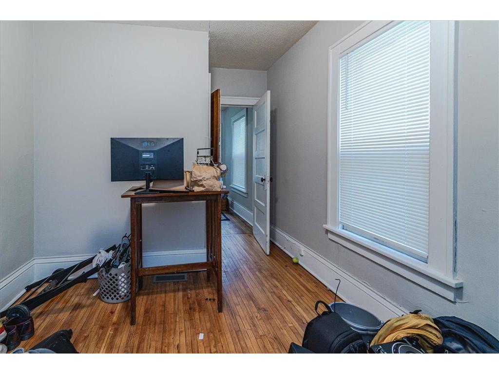 2416 4th Avenue S Minneapolis MN 55404 6780431 image27