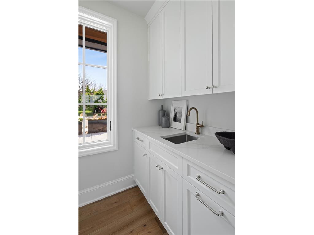 2416 Commerce Boulevard #102 Mound MN 55364 - Lake Minnetonka 7102703 image27