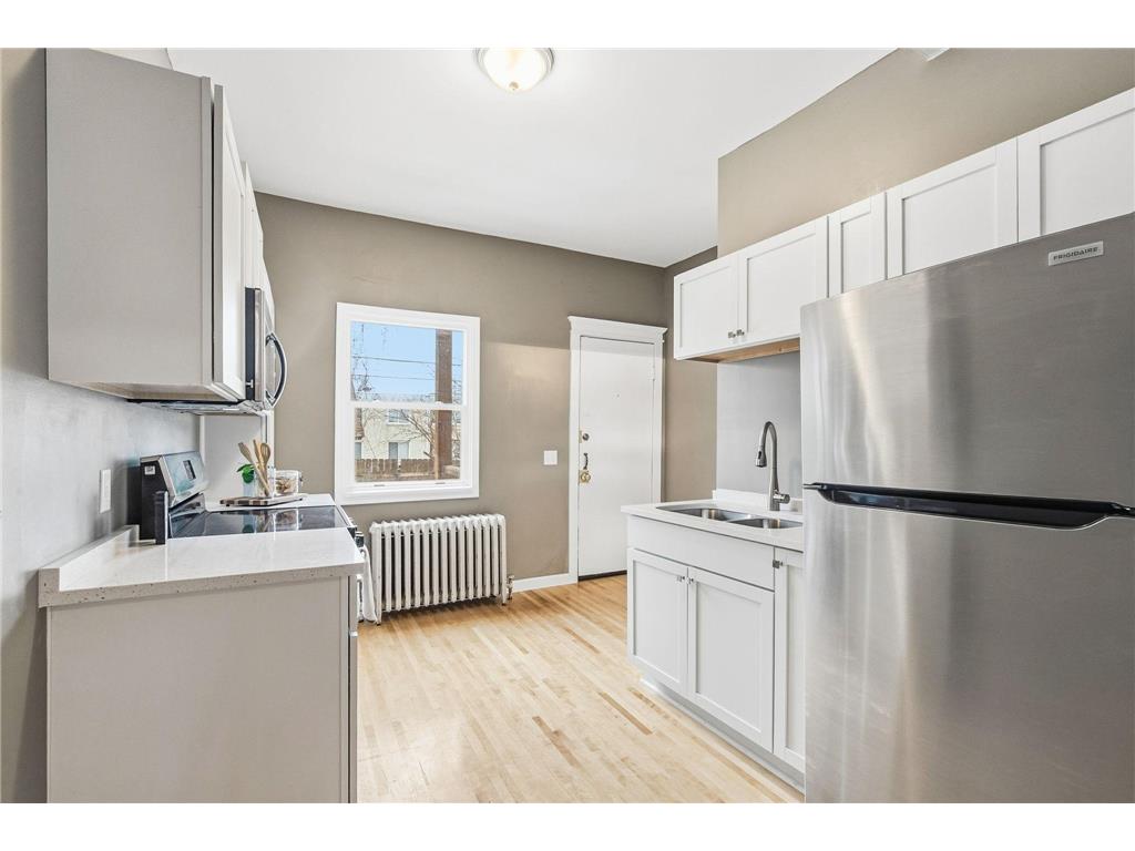 2416 Harriet Avenue Minneapolis MN 55405 7014307 image11