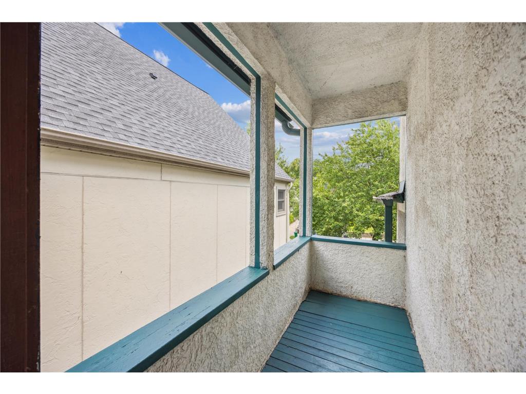 2416 Harriet Avenue Minneapolis MN 55405 7071920 image28