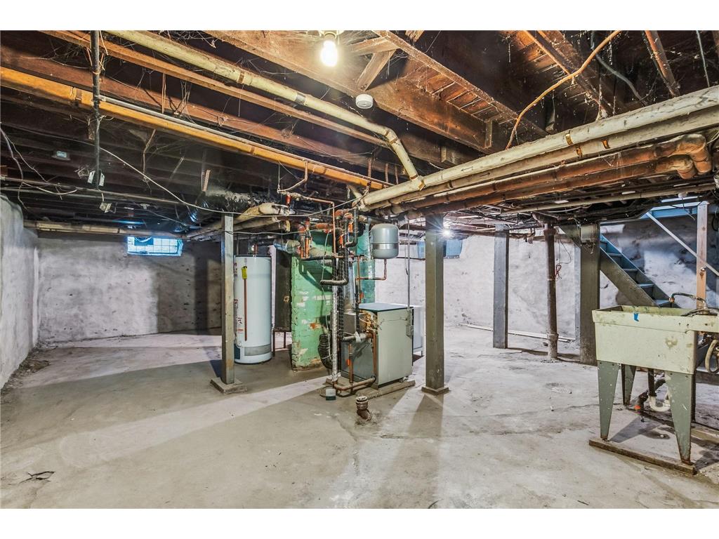 2416 Harriet Avenue Minneapolis MN 55405 7071920 image32