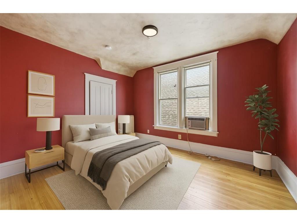 2416 Harriet Avenue Minneapolis MN 55405 7071920 image6