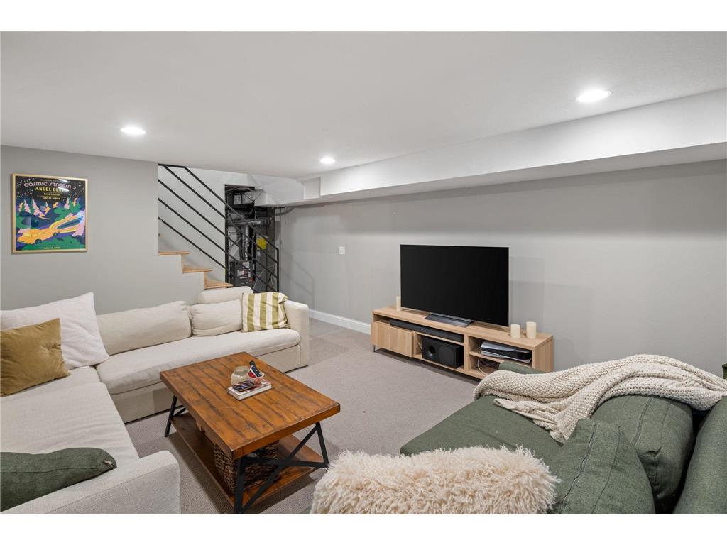 2416 Quincy Street NE Minneapolis MN 55418 7058751 image18