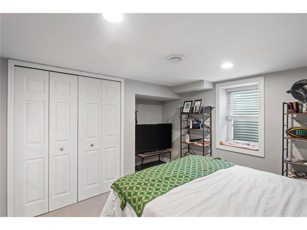 2416 Quincy Street NE Minneapolis MN 55418 7058751 image21