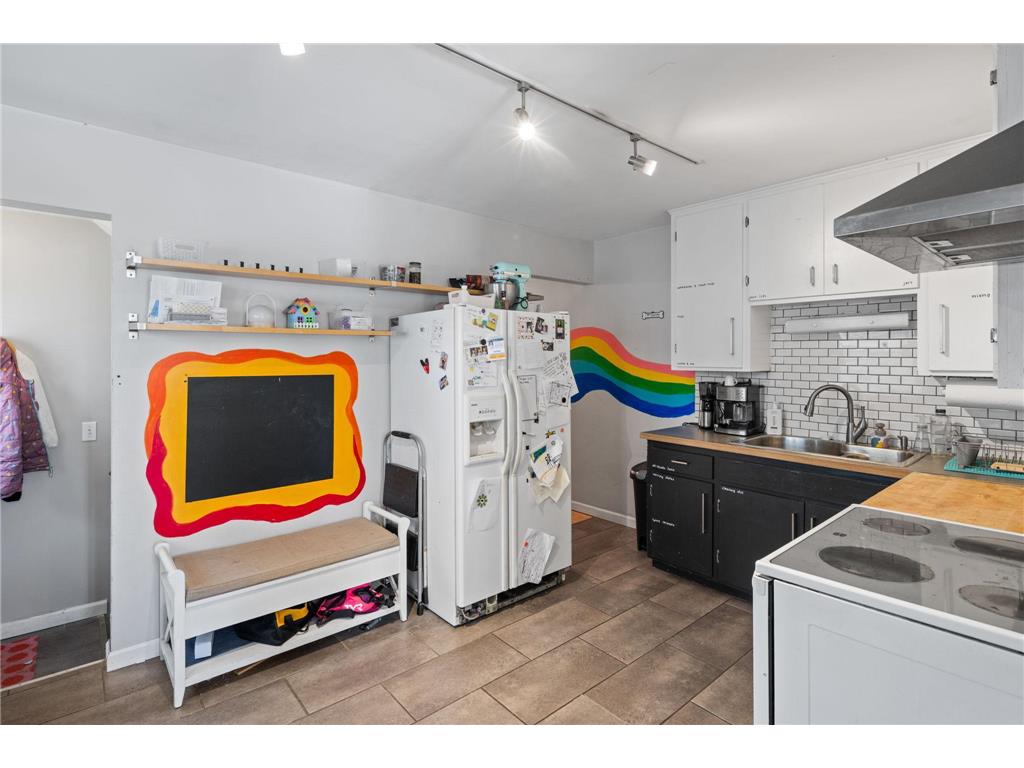 2416 Quincy Street NE Minneapolis MN 55418 7058751 image25